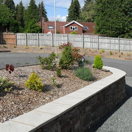 The Bear Bed & Breakfast Rhayader Exterior foto
