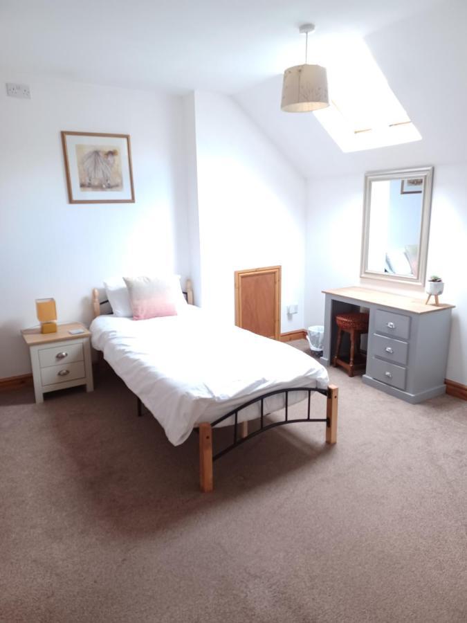 The Bear Bed & Breakfast Rhayader Exterior foto