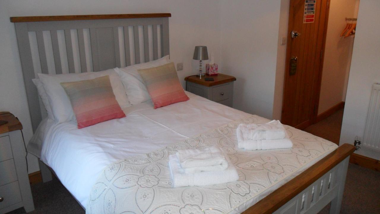 The Bear Bed & Breakfast Rhayader Exterior foto
