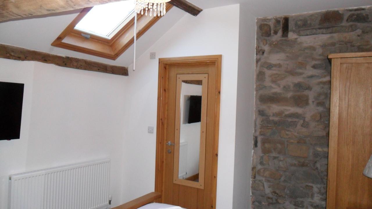 The Bear Bed & Breakfast Rhayader Exterior foto