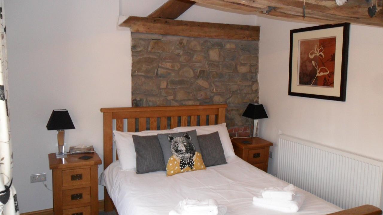 The Bear Bed & Breakfast Rhayader Exterior foto